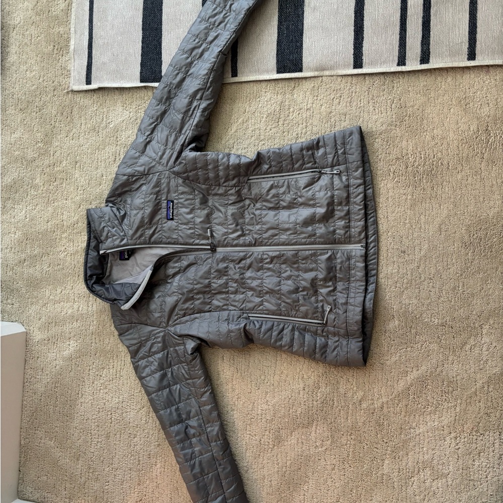 Patagonia Women's Silver Quilted Puffer Jacket